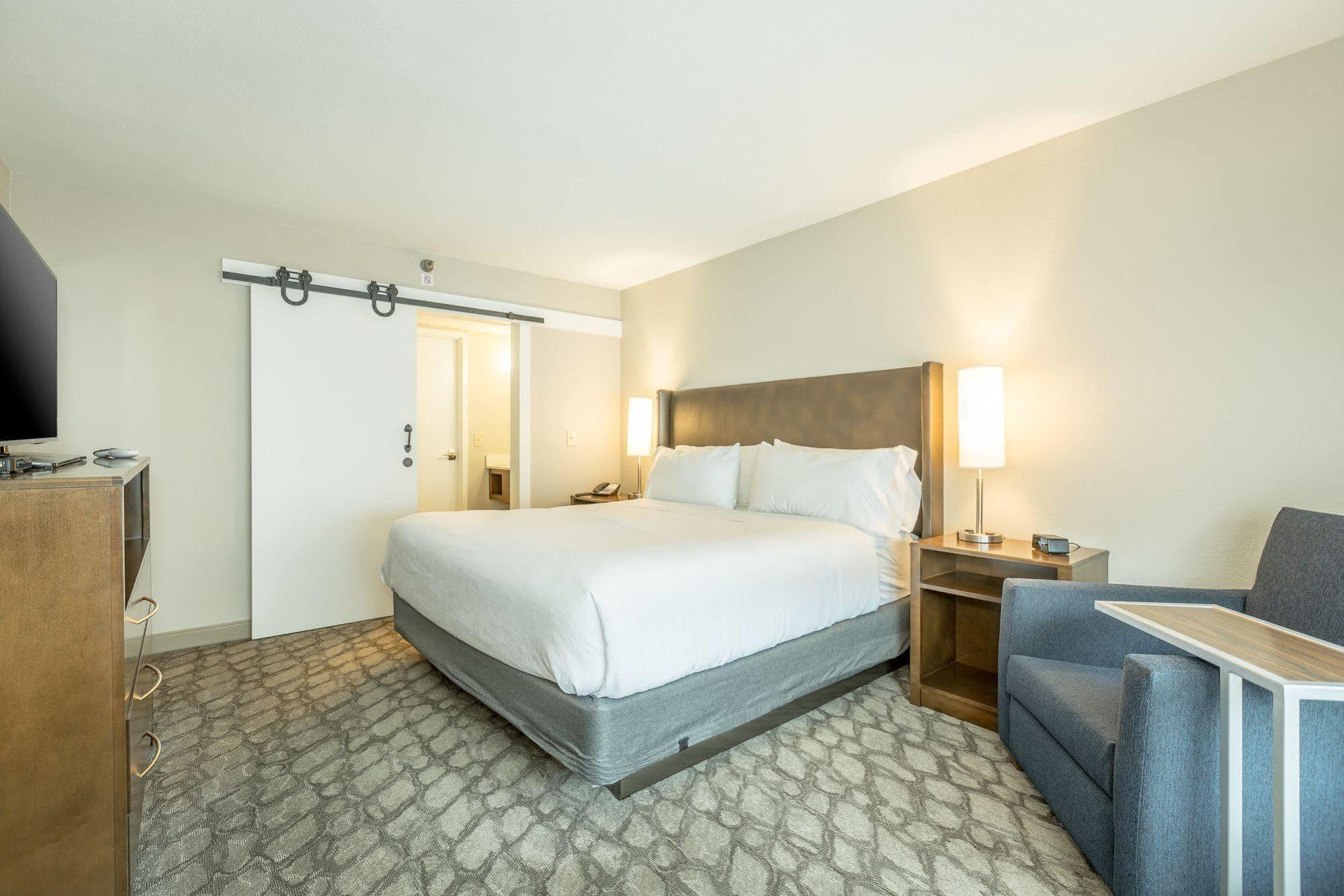 Holiday Inn Hotel And Suites Peachtree City By Ihg Экстерьер фото